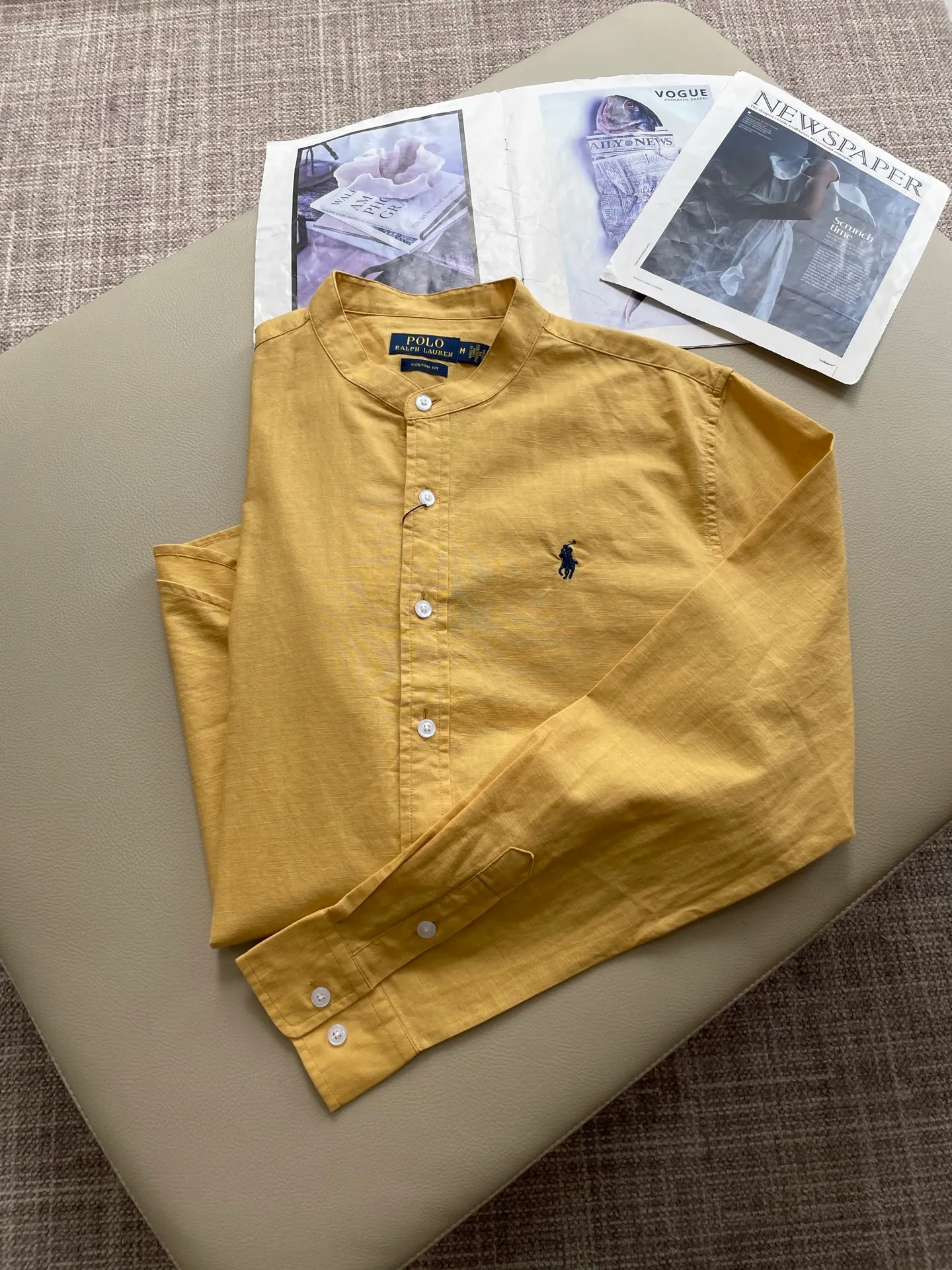 P220 🌸🌸🌸 POLO Ralph Lauren [High Quality] Classic shirt! The classic casual shirt made of pure cotton and linen has a unique design. It has a simple, clean and classic silhouette. It is a versatile style that can be switched at will. The fabric feels soft and delicate, highly breathable, and is close to the skin and comfortable to wear. It can be worn alone as an inner layer. Its versatile performance is beyond your imagination! The upper body of the ready-to-wear is simple and classic yet elegant! Size:M-XXL